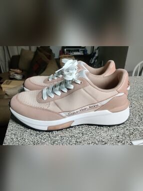Calvin Klein Sneakers Size 8.5M